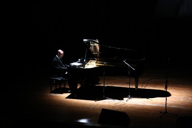 Abdel Wahab & The Piano